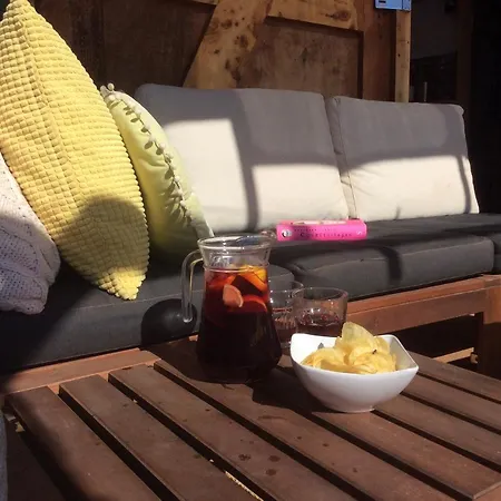 Micro House Apartment La Oliva