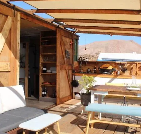 Micro House Hotel *